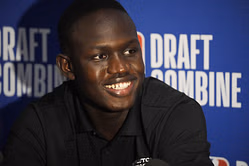 Amid Lakers center conundrum, insider reveals 7'2" big could be 'too good to pass up' at NBA Draft