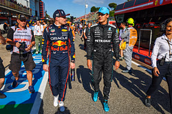 Mercedes dropping George Russell for Max Verstappen is a mistake!