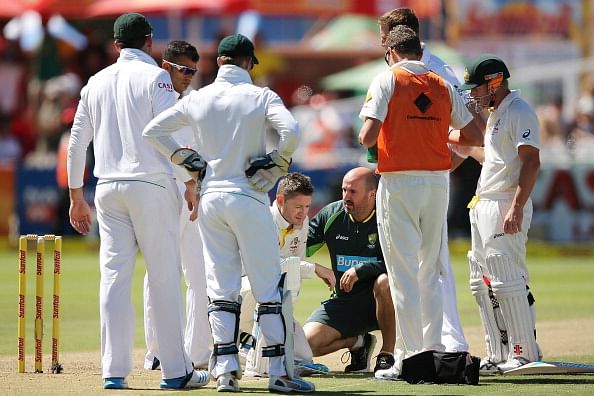 Shane Warne impressed with Michael Clarke's courage